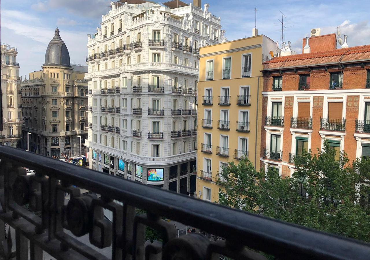 Charming Elegant Gran Via Appartement Madrid Buitenkant foto