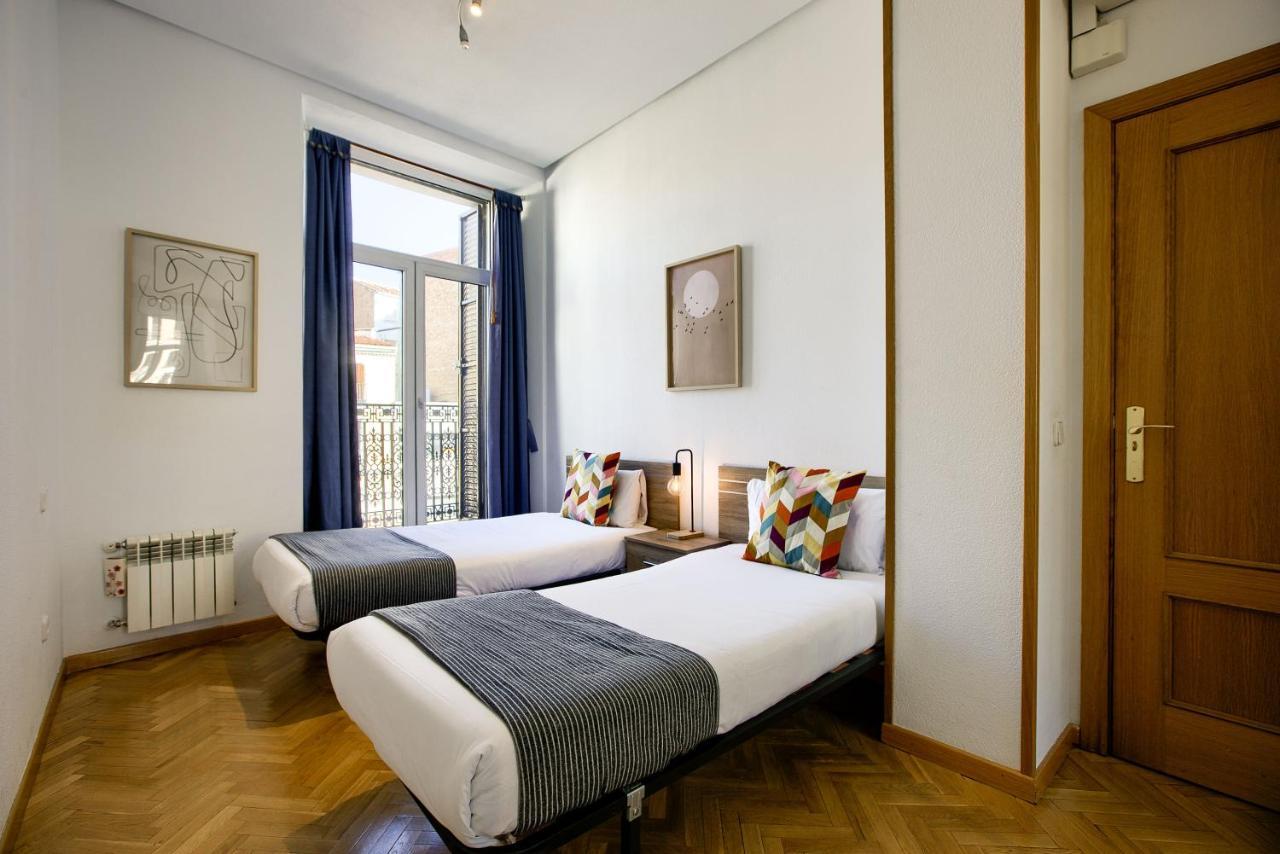 Charming Elegant Gran Via Appartement Madrid Buitenkant foto