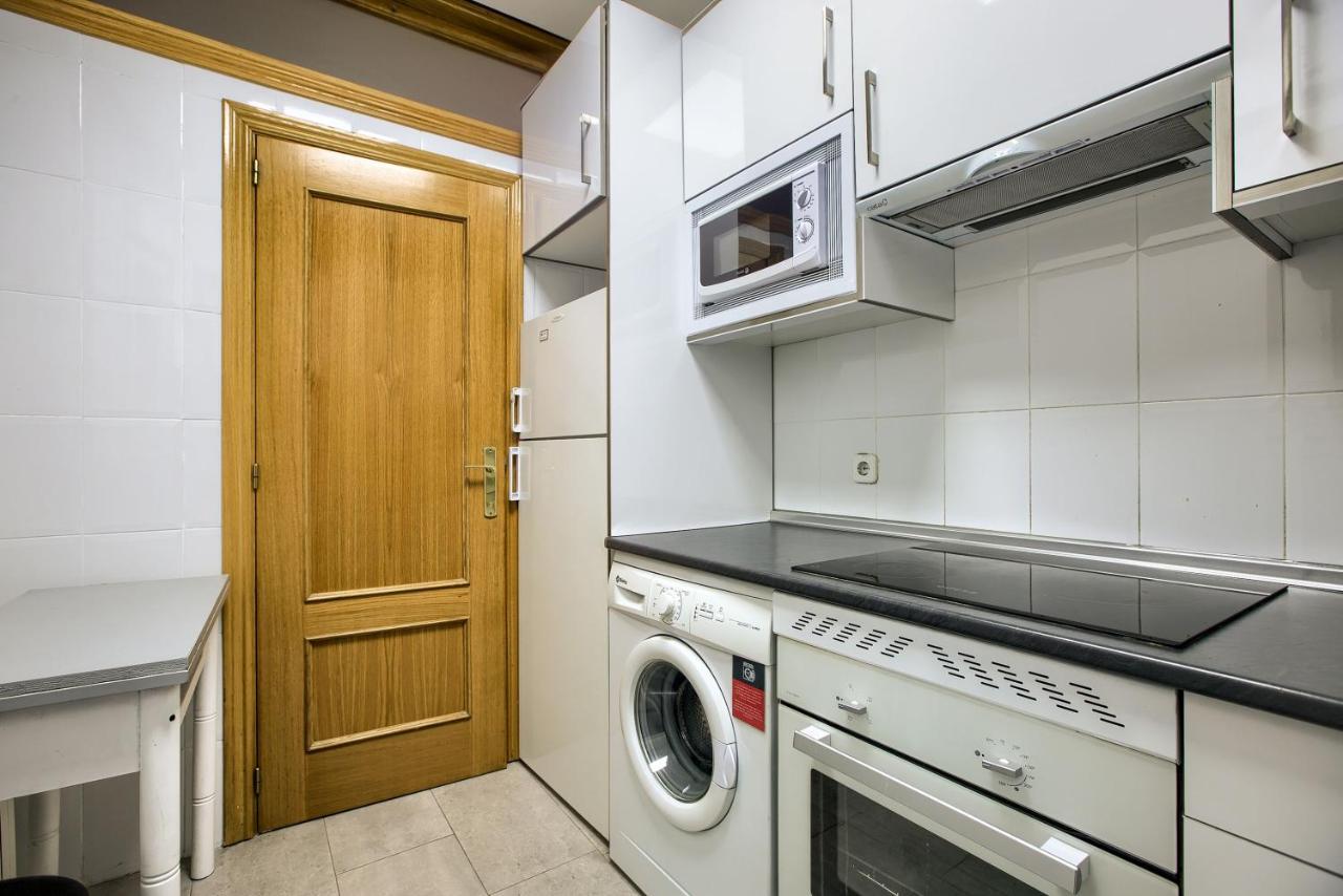 Charming Elegant Gran Via Appartement Madrid Buitenkant foto